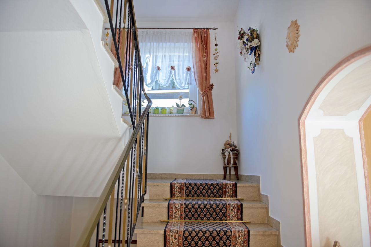 Bed and Breakfast Garni Crepaz Wolkenstein in Gröden Exterior foto